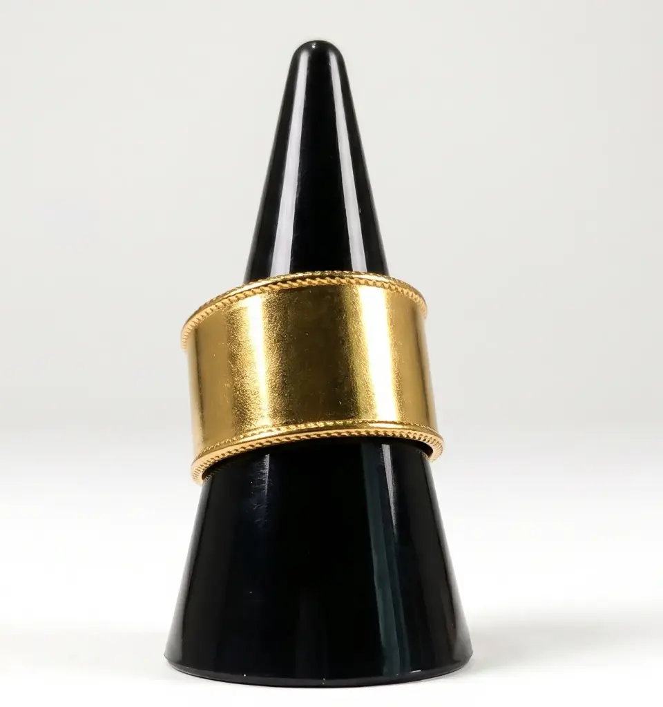 Round Bold Ring